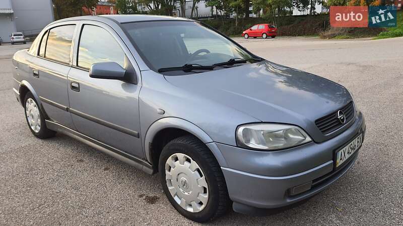 Opel Astra 2008