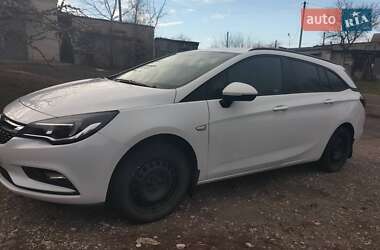 Універсал Opel Astra 2018 в Дніпрі