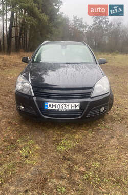 Універсал Opel Astra 2005 в Житомирі