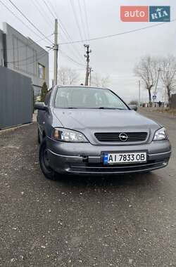 Седан Opel Astra 2006 в Боярке