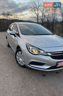 Универсал Opel Astra 2019 в Долине