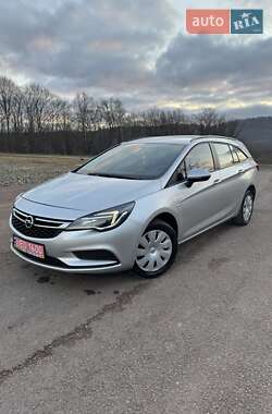 Универсал Opel Astra 2019 в Долине