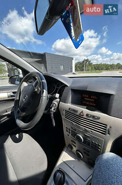 Универсал Opel Astra 2007 в 
