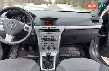 Хэтчбек Opel Astra 2009 в Киеве