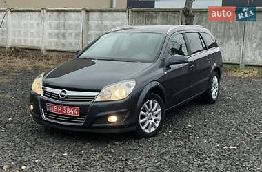 Універсал Opel Astra 2007 в Луцьку