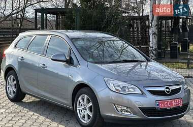 Універсал Opel Astra 2012 в Стрию