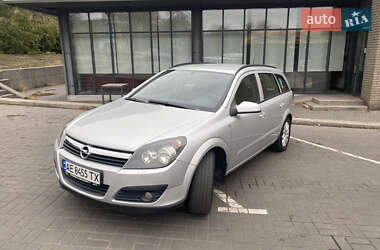 Универсал Opel Astra 2005 в Каменском