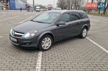 Універсал Opel Astra 2009 в Коломиї