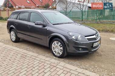 Універсал Opel Astra 2009 в Коломиї