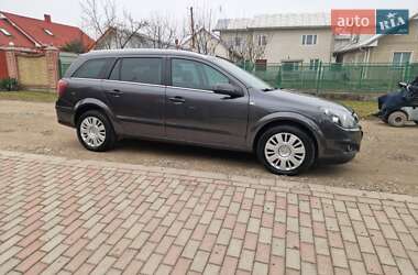 Універсал Opel Astra 2009 в Коломиї