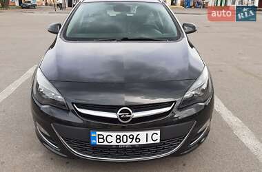 Универсал Opel Astra 2013 в 