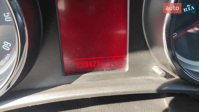 Универсал Opel Astra 2015 в Жвирке фото 2 Универсал Opel Astra 2015 в Жвирке