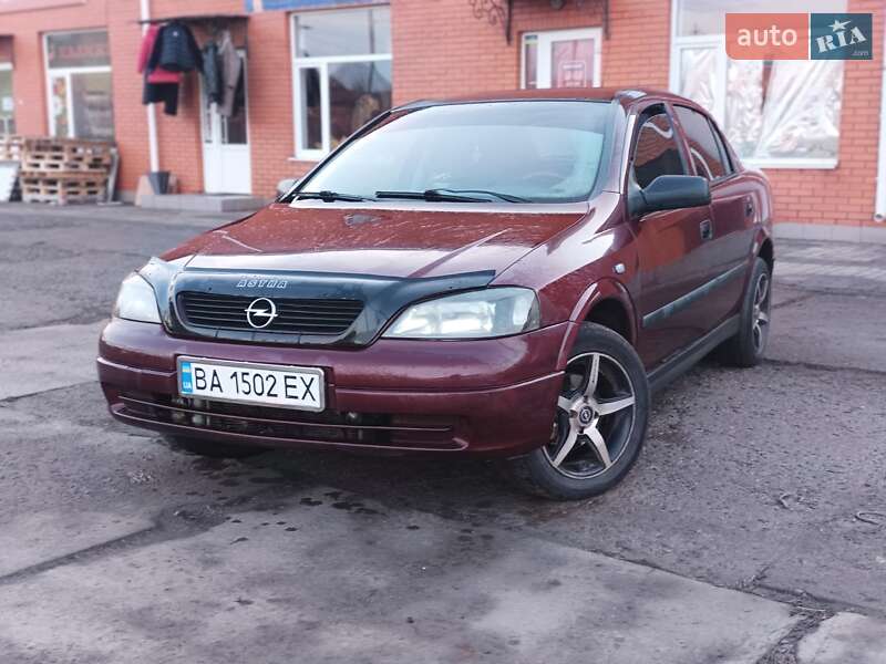 Седан Opel Astra 2006 в Снігурівці