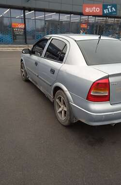 Седан Opel Astra 2003 в Броварах