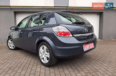 Хэтчбек Opel Astra 2009 в Коломые