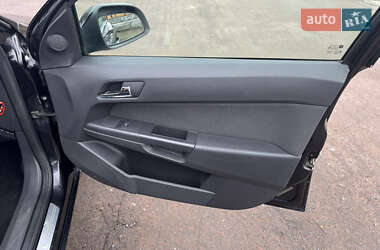 Универсал Opel Astra 2010 в 