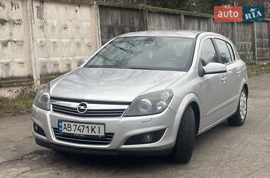 Хэтчбек Opel Astra 2009 в Христиновке