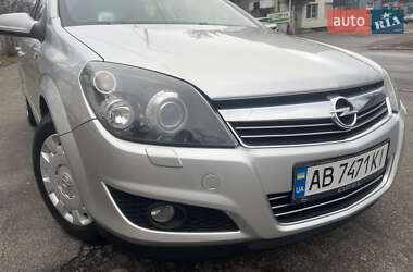 Хэтчбек Opel Astra 2009 в Христиновке