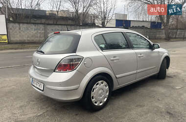 Хэтчбек Opel Astra 2009 в Христиновке