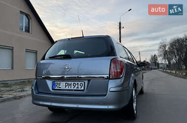 Універсал Opel Astra 2008 в Умані