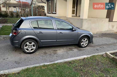 Хэтчбек Opel Astra 2007 в Бучаче