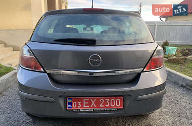 Хэтчбек Opel Astra 2007 в Бучаче