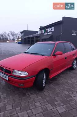 Хэтчбек Opel Astra 1997 в Дрогобыче