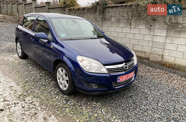 Хетчбек Opel Astra 2009 в Рівному