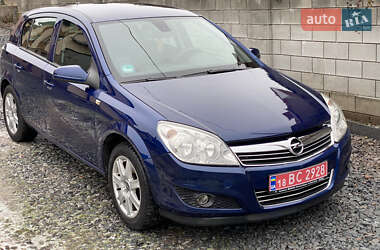 Хетчбек Opel Astra 2009 в Рівному