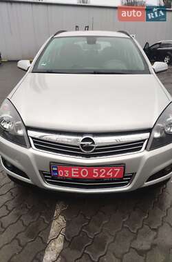 Универсал Opel Astra 2008 в Луцке