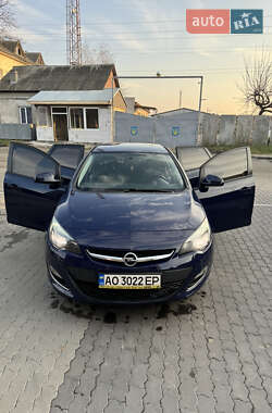 Хетчбек Opel Astra 2013 в Ужгороді