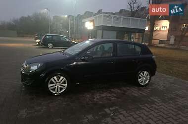 Хетчбек Opel Astra 2007 в Червонограді