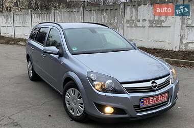 Універсал Opel Astra 2008 в Полтаві