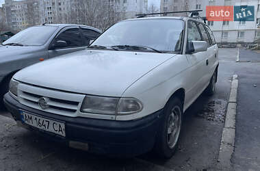 Універсал Opel Astra 1993 в Житомирі