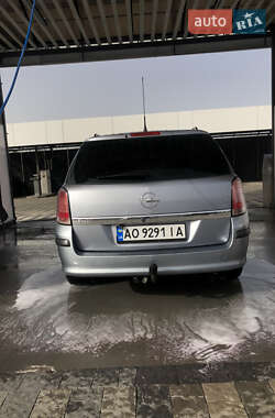 Универсал Opel Astra 2005 в 
