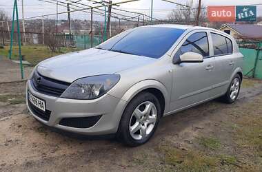 Хэтчбек Opel Astra 2008 в 