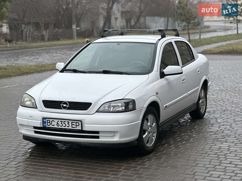 Седан Opel Astra 2003 в Володимирі