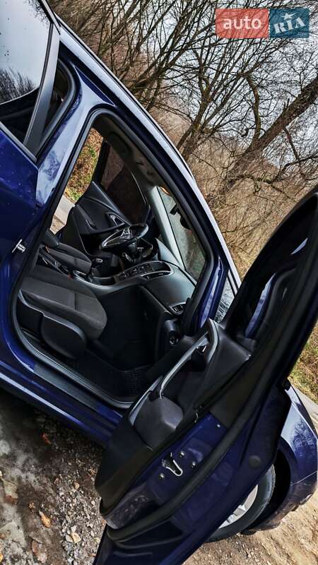 Универсал Opel Astra 2014 в Ужгороде фото 17 Универсал Opel Astra 2014 в Ужгороде