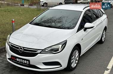 Універсал Opel Astra 2017 в Києві