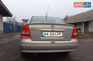 Седан Opel Astra 2007 в Охтирці