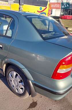 Седан Opel Astra 2008 в Тернополі