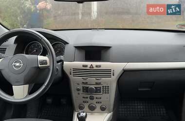 Универсал Opel Astra 2007 в 