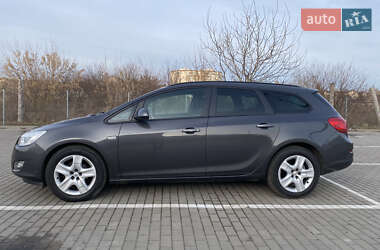 Универсал Opel Astra 2011 в 