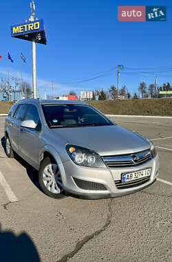 Універсал Opel Astra 2010 в Вінниці