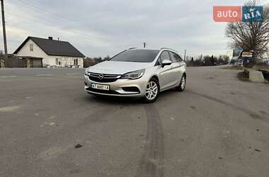 Універсал Opel Astra 2018 в Івано-Франківську