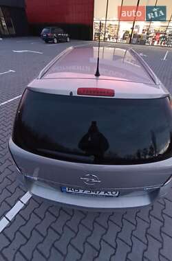 Универсал Opel Astra 2006 в 