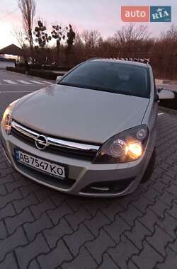 Универсал Opel Astra 2006 в 