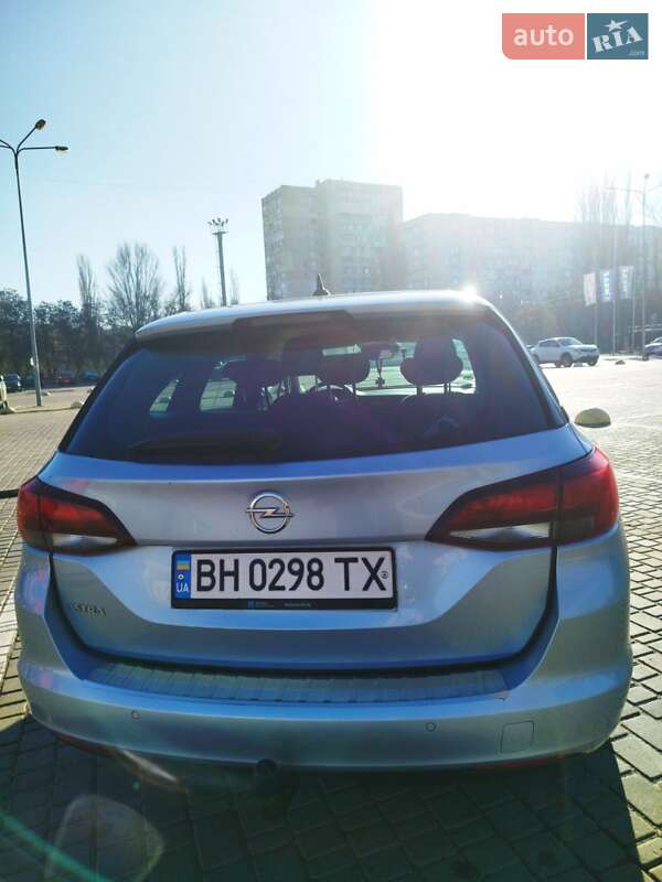 Универсал Opel Astra 2019 в Одессе