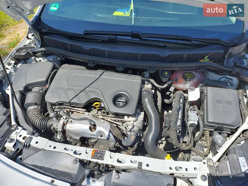 Универсал Opel Astra 2019 в Коростене