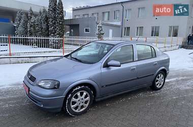 Хетчбек Opel Astra 2004 в Бучачі